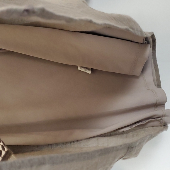 Fig & Flower Top - Size Medium. - Picture 9 of 14